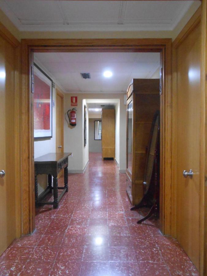 Hostal El Callejon Tarragona Kültér fotó