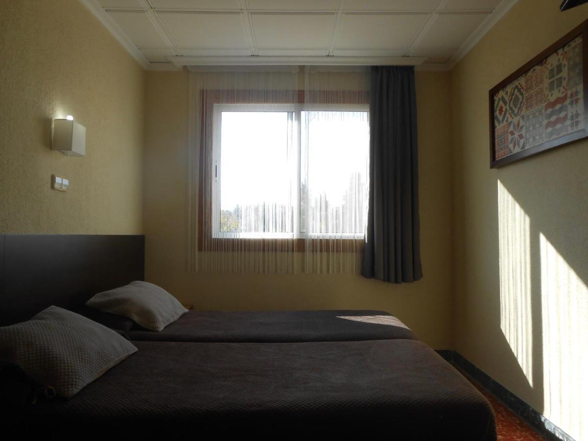 Hostal El Callejon Tarragona Kültér fotó