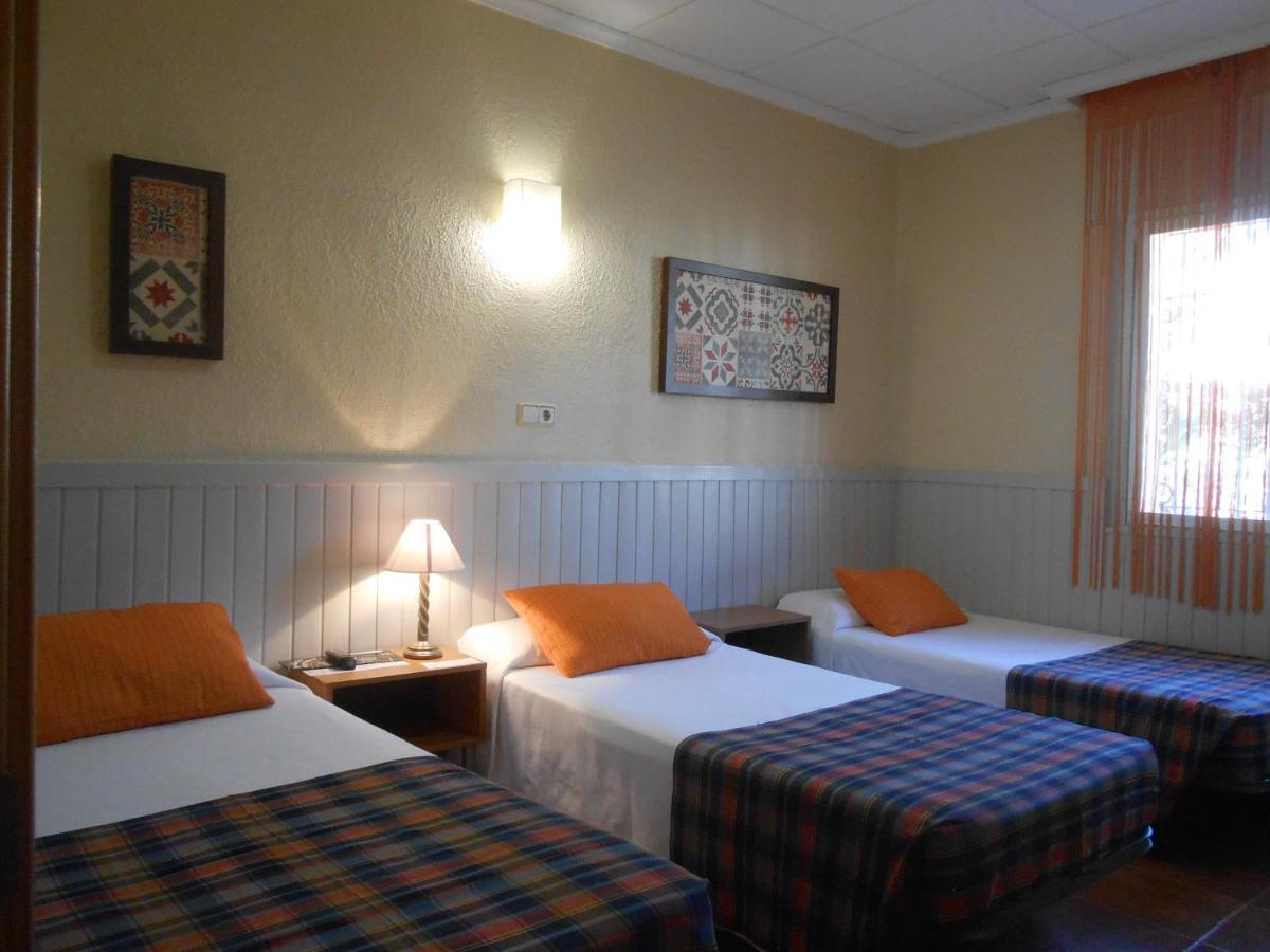 Hostal El Callejon Tarragona Kültér fotó