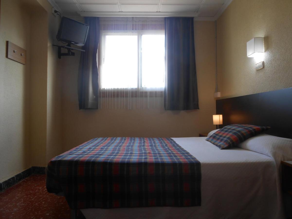 Hostal El Callejon Tarragona Kültér fotó