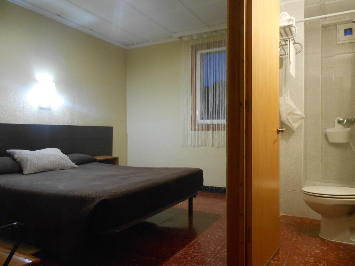 Hostal El Callejon Tarragona Kültér fotó