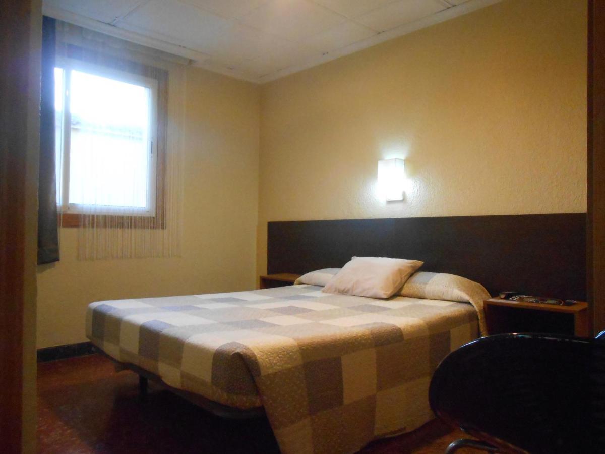 Hostal El Callejon Tarragona Kültér fotó