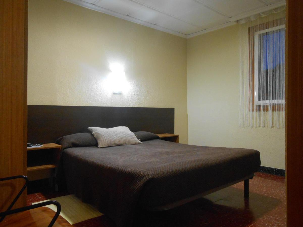 Hostal El Callejon Tarragona Kültér fotó
