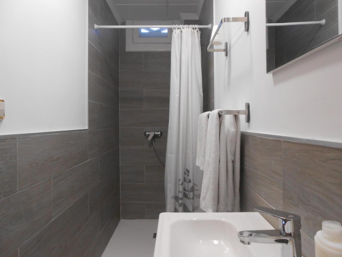 Hostal El Callejon Tarragona Kültér fotó