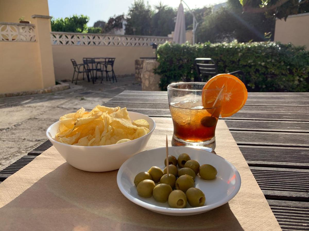 Hostal El Callejon Tarragona Kültér fotó